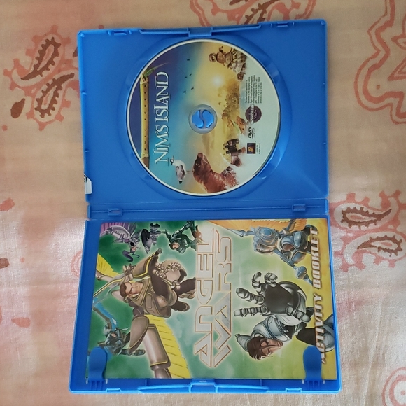 DVD Nim's Island. Movie Night - Picture 8 of 9